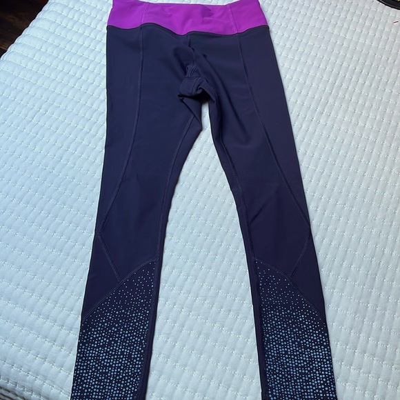 Lululemon size 4 leggings - Picture 1 of 4